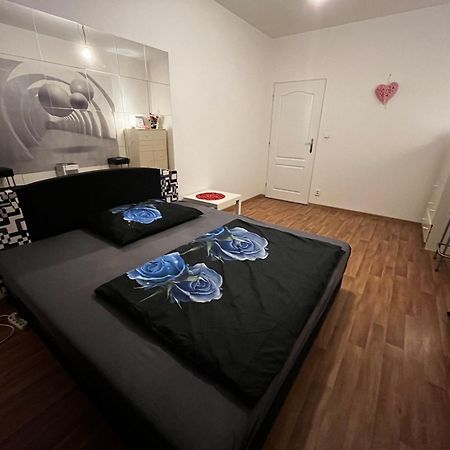 Monfas Apartment Garden City Prague Exterior photo